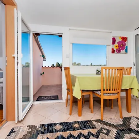 Milina Apartamento *