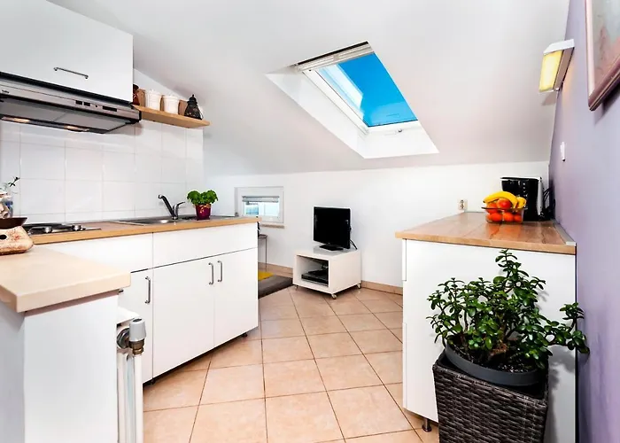 Milina Apartment *
